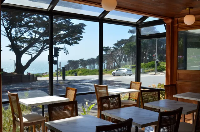 Seal Rock Inn Restaurant
