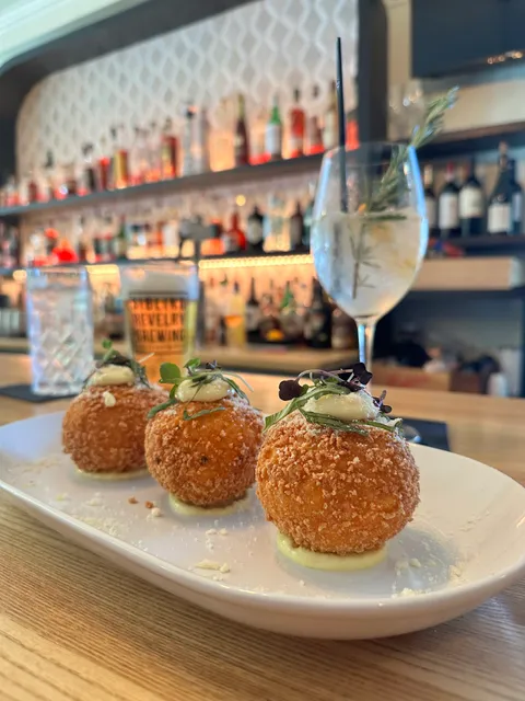 Brick & Vine Restaurant