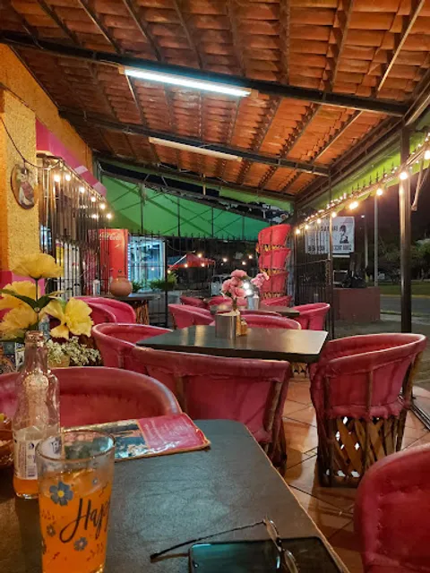 Cenaduría Los Zarapes Bugambilias