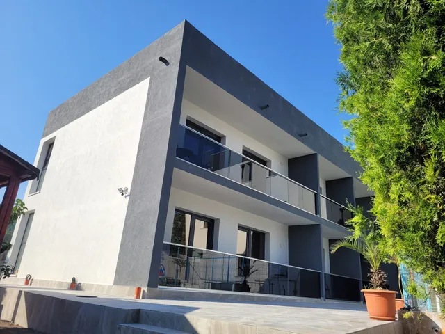 Pensiunea Laguna Grey