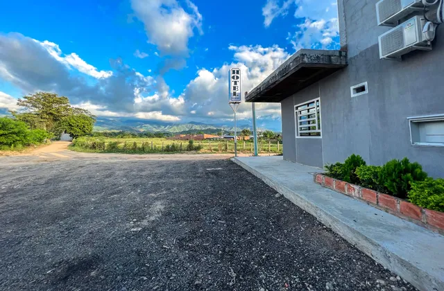 SAGRADO HOTEL (sobre autopista #45)