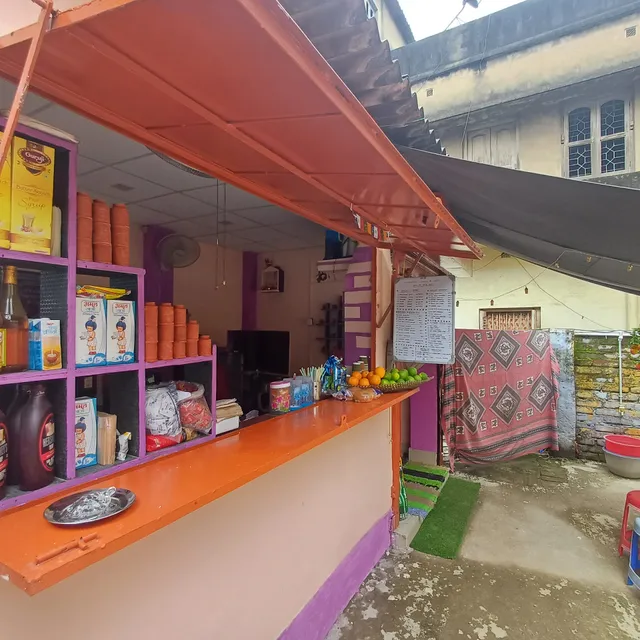 MAHABIR - JUICE & SNACKS