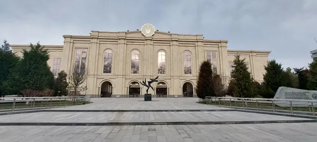 "Ipak yo‘li" turizm va madaniy meros xalqaro universiteti