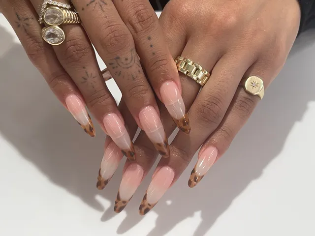 SN2 Nails and Eyelashes Salon