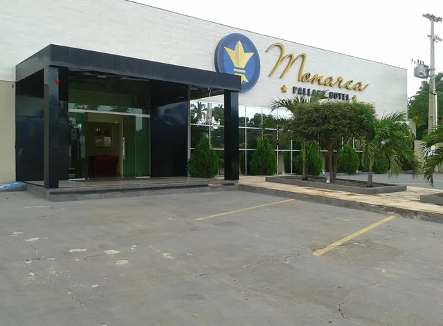 Monarca Pallace Hotel