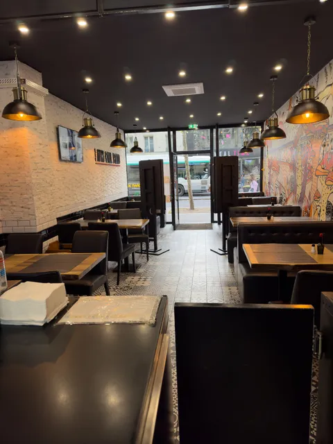 Afri Call Food Place de Clichy - Restaurant Africain Paris