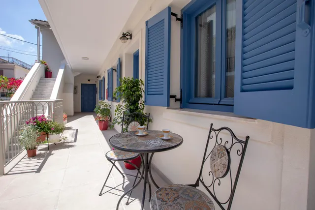 Edward Art Boutique Hotel