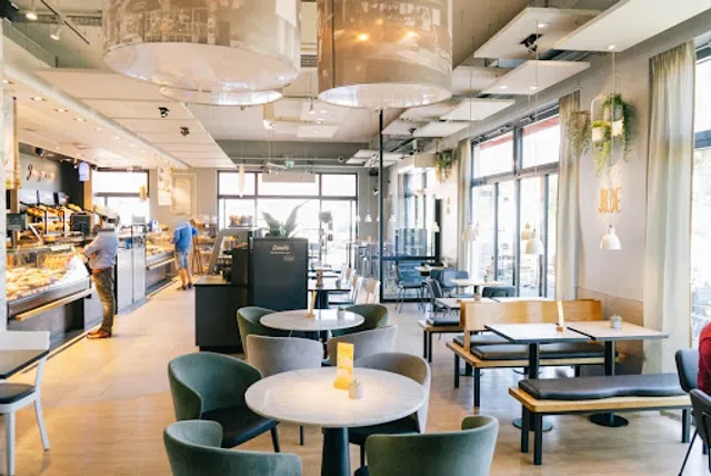 Junge Die Bäckerei.