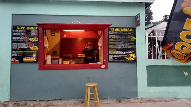 Charlie's Burgers TJ