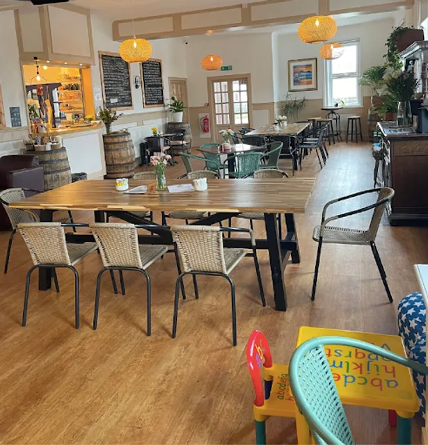 Little Charlottes Cafe