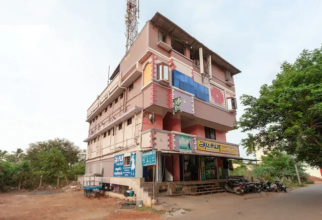 OYO 16692 Atchaya Rooms