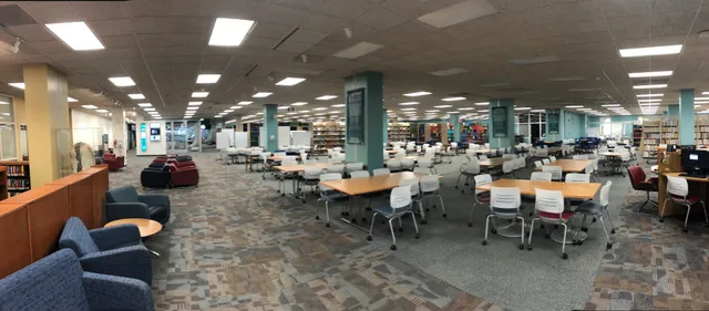 UNCW Library Randall Hall