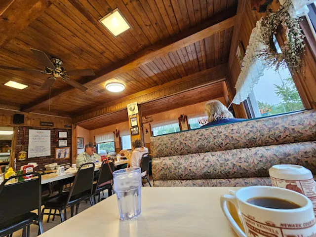 Newark's Country Kitchen