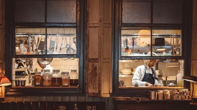 Gertrude Rest. & Bar