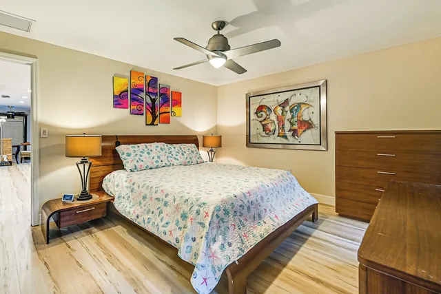 4 Mi to Beach: Pet-friendly Home in Naples!