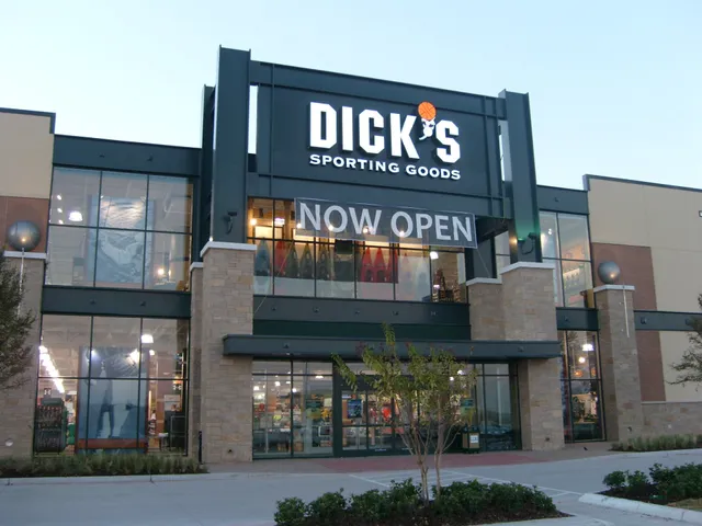 DICK'S Sporting Goods
