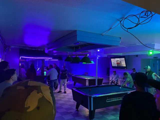 Luna Restaurant and Nightclub