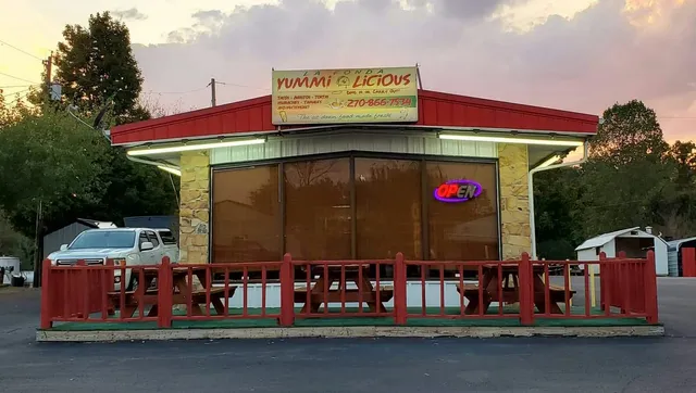 La Fonda Yummilicious Taqueria