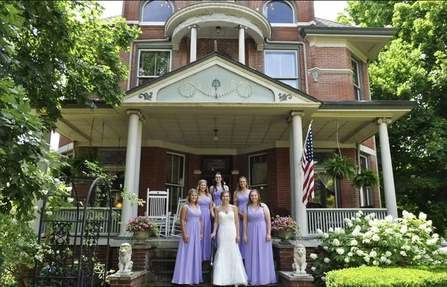 AC Thomas House Bed & Breakfast Inn