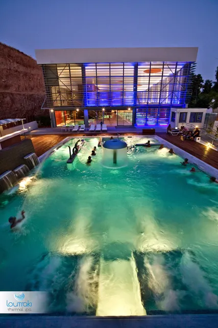 Hotel Segas in Loutraki Greece : a family boutique Greek Hotel