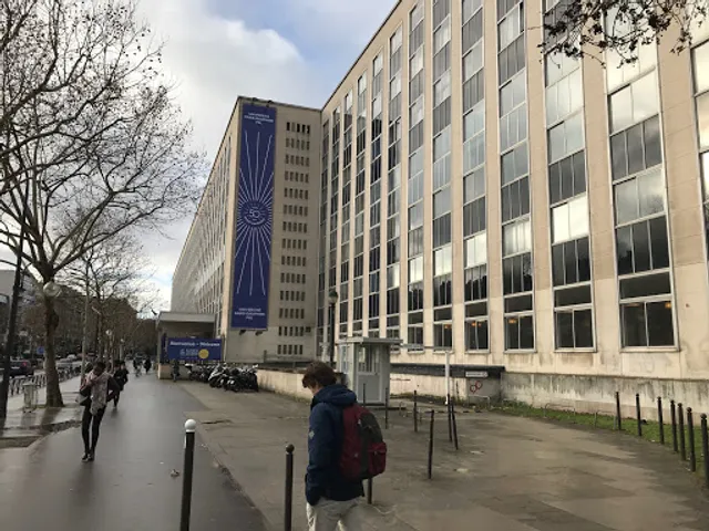 Paris Dauphine University