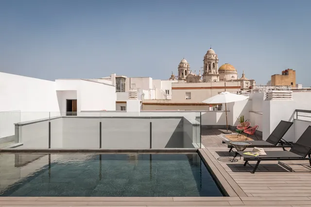 BYPILLOW La Sal | Hotel en el centro histórico de Cádiz