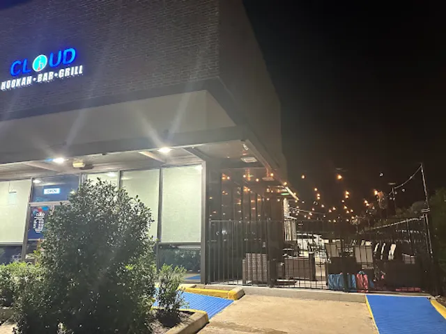 Cloud Hookah - Bar - Grill