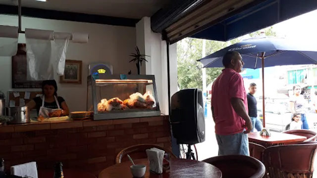 Tortas Ahogadas Enrique's