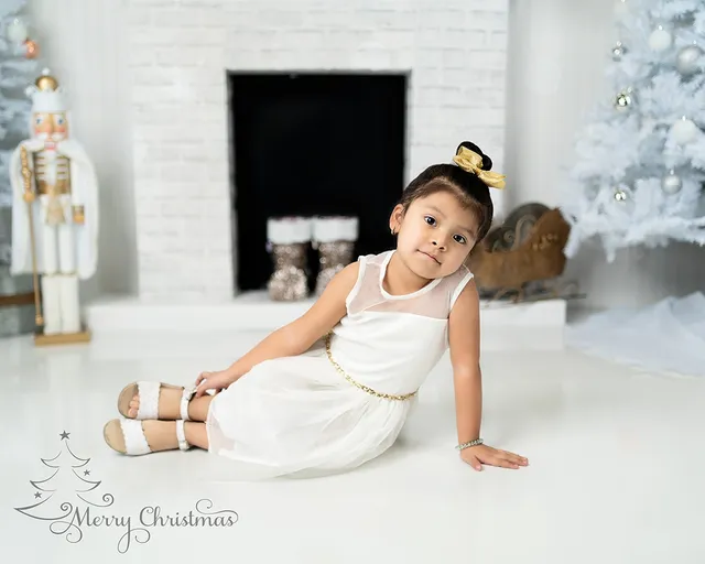 Throwback Photo Studio