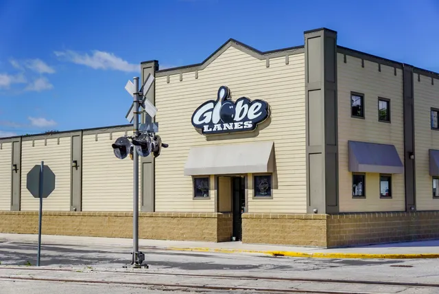Globe Lanes