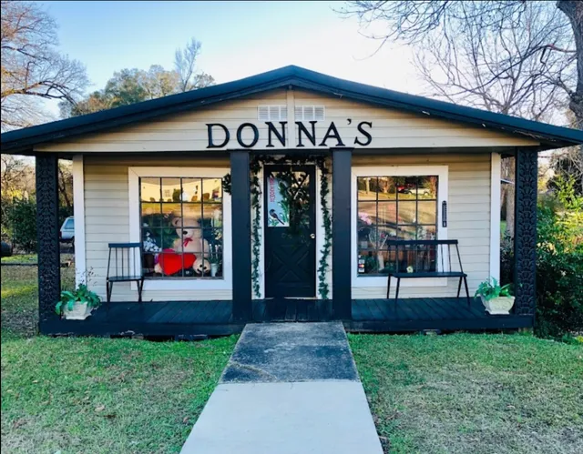 Donna's Flowers & Gifts