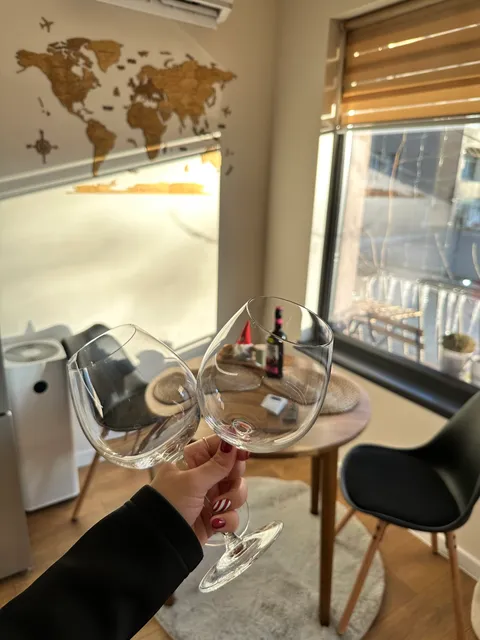 Cozy Apartment with Balcony, 5 min away from the beach- part of the family 'Vicki Apart