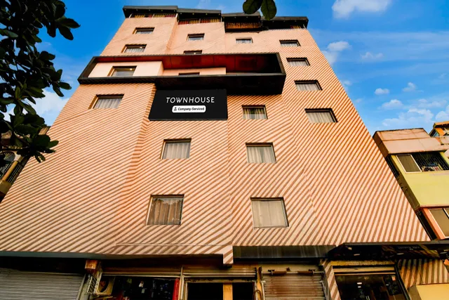 Super Townhouse VIP Road Formerly The Sky