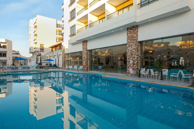 Marlin Inn Beach Resort