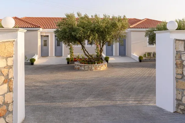 Dionisos Suites