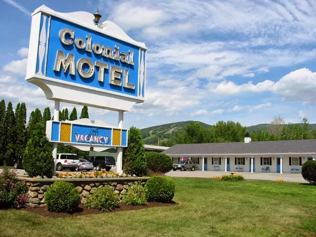 The Colonial Motel
