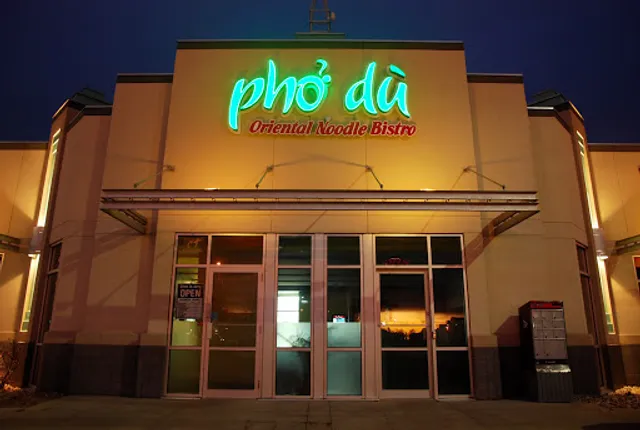 Phở Dù - Oriental Noodles Bistro