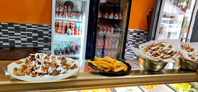 Suleman Doner Kebab y pizza