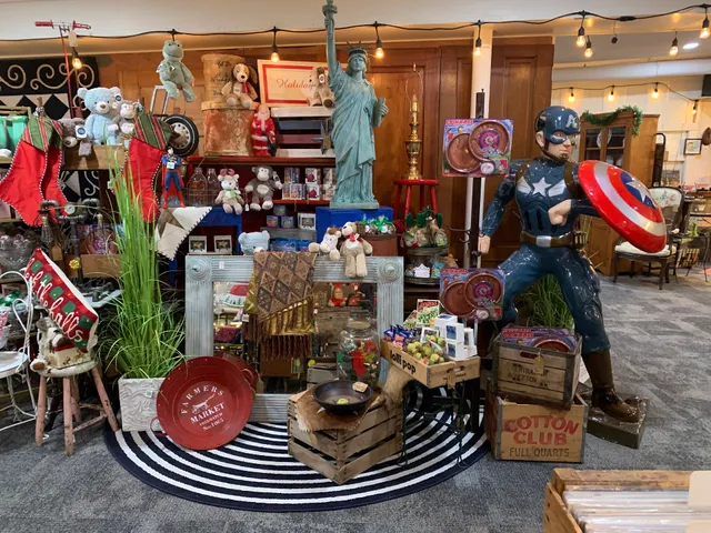 The Shops @ the Sanctuary