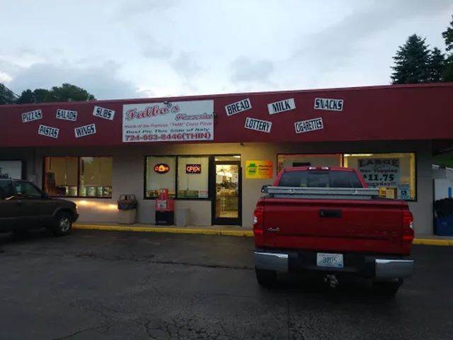 Falbos Pizzeria