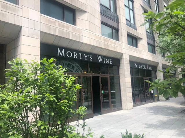 Morty's Wine & Beer Bar