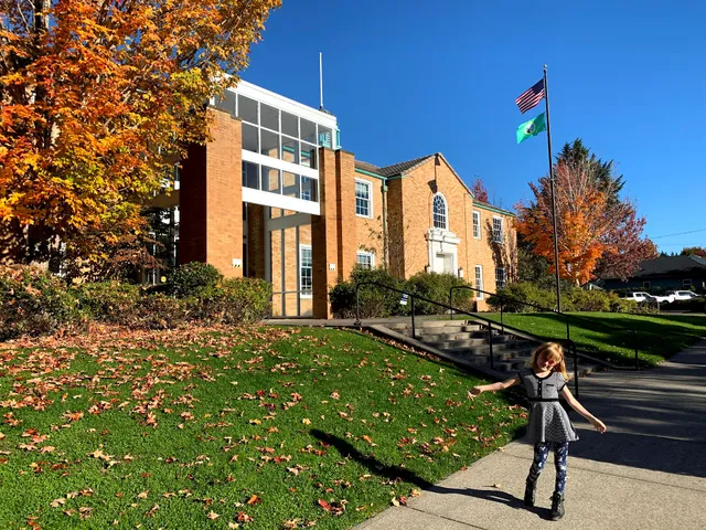 Camas Public Library