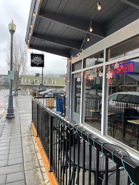 Northwest Brewing Pint & Pie Public House