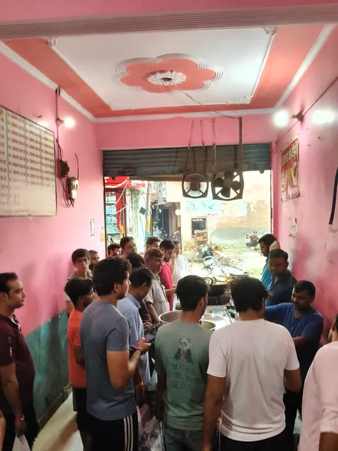 Mukesh Khasta Kachori