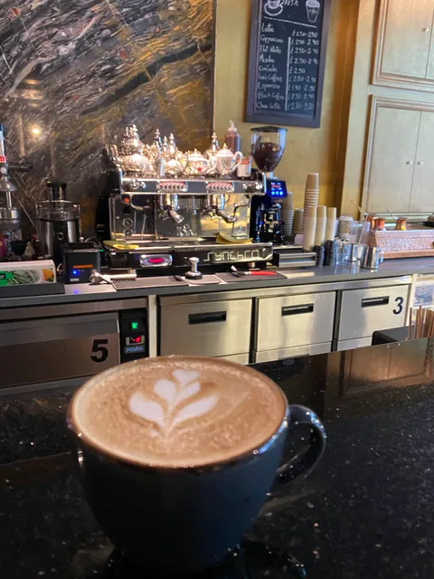 Kish Lounge & Desserts