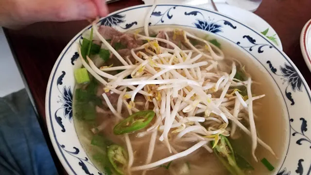 Pho Tay Ho
