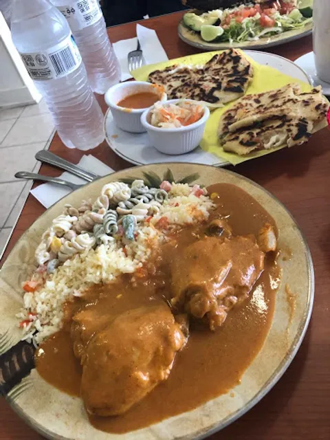 La Criolla Restaurant