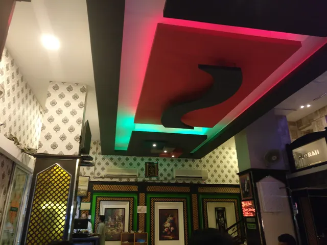 Meerath Famous Al Khuwair