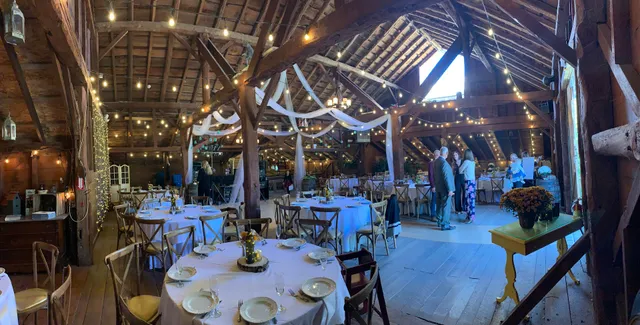 Stablegate Farm & Vineyard