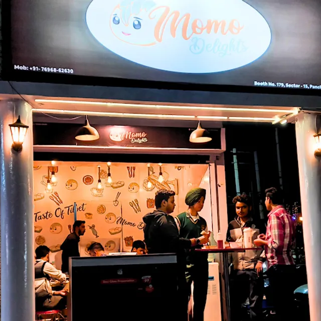 Momo Delights